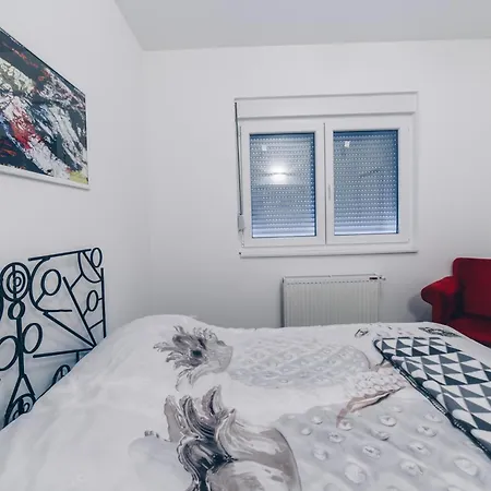 Sreckovic 2 Apartman *